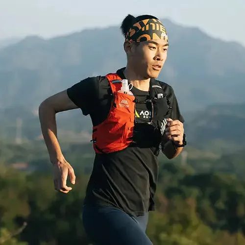 Aonijie Champion Leap Series 10L Vest with Flasks