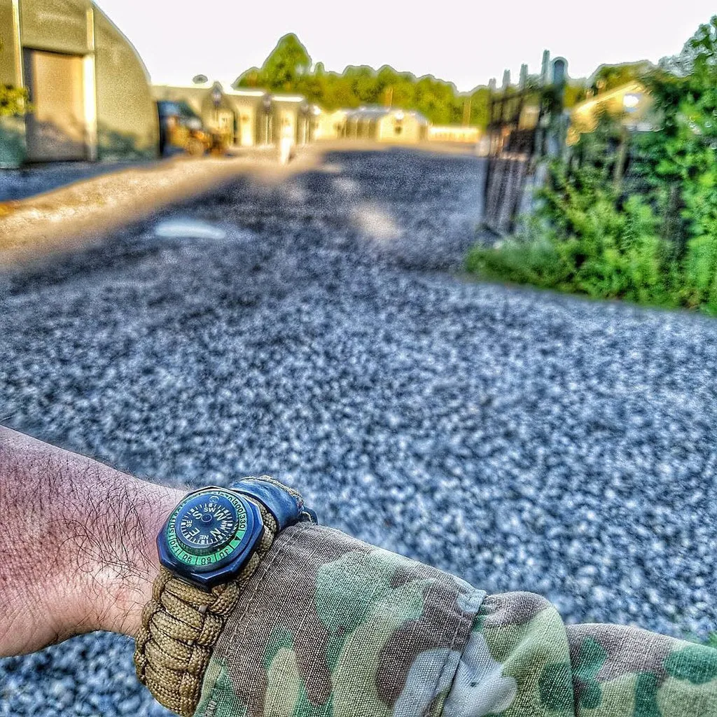 Escape Evade Pathfinder Paracord Bracelet
