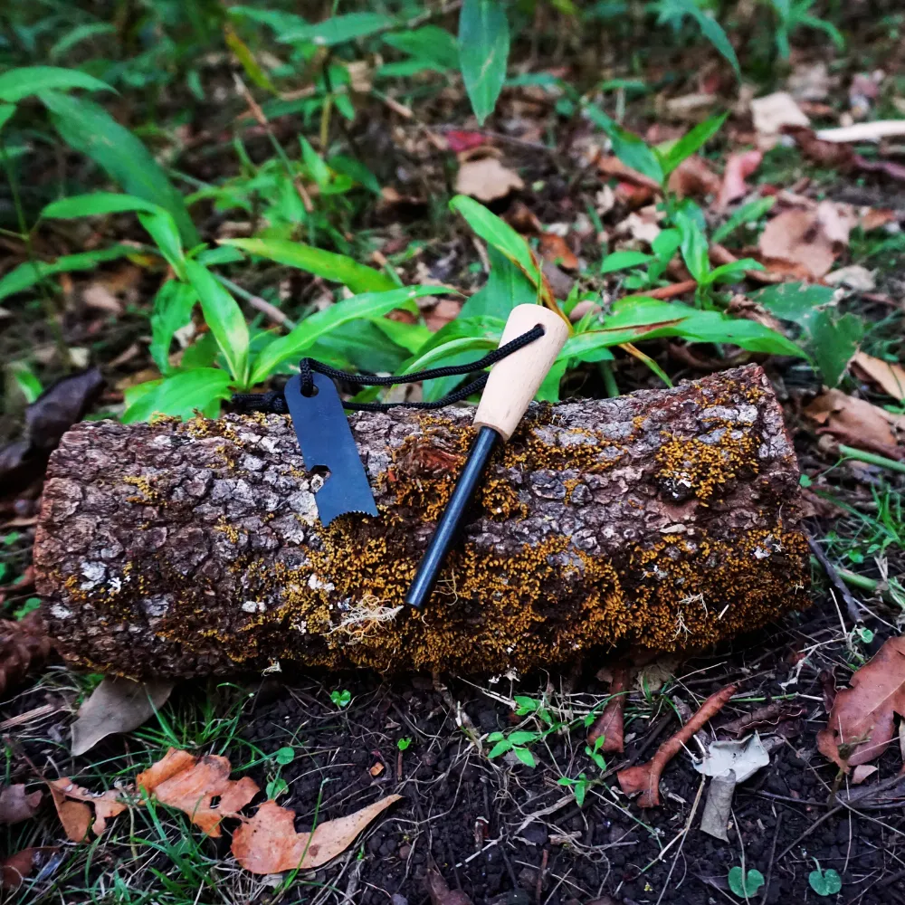 Ferro Rod Flint & Steel Fire Starter
