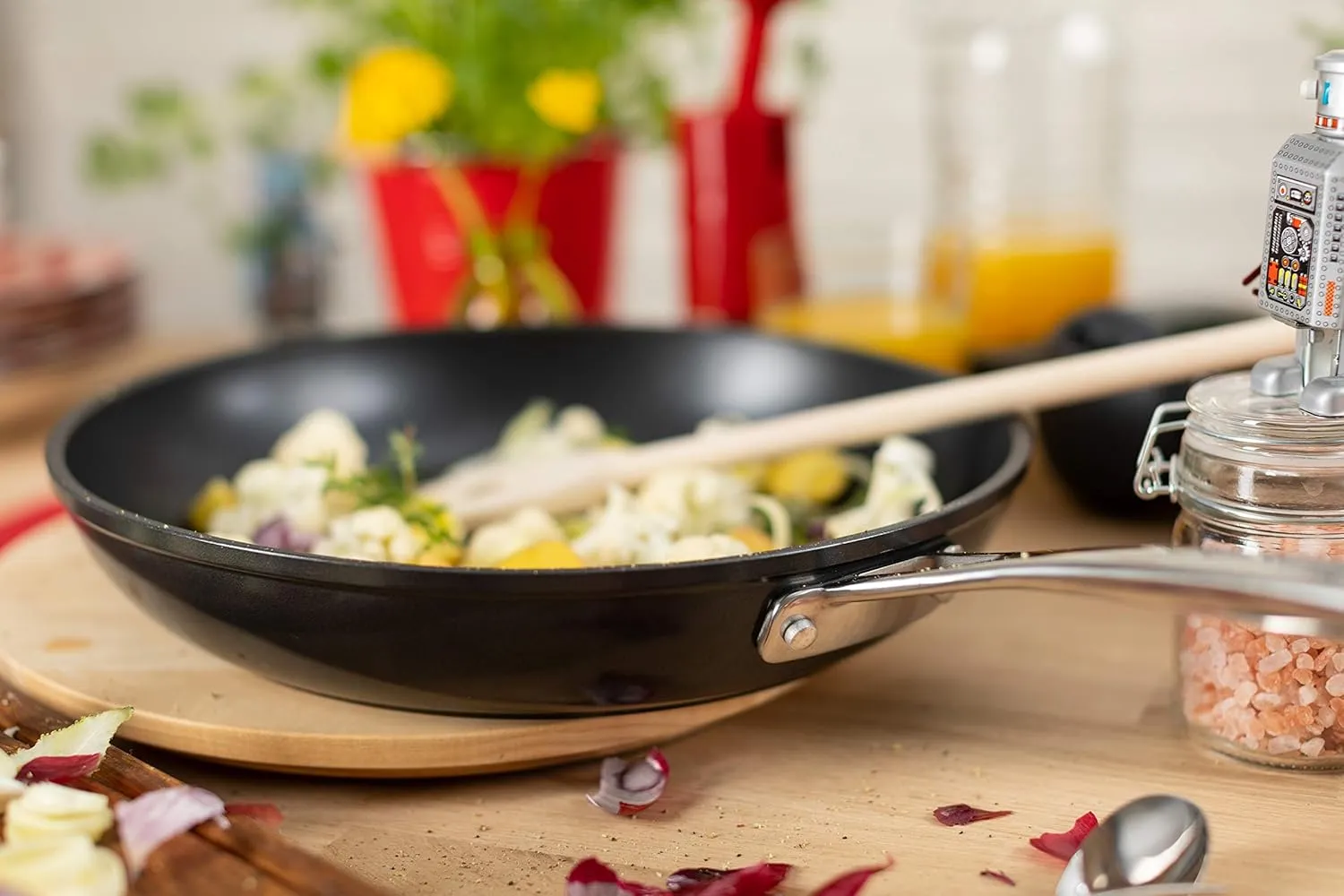 Kuhn Rikon Easy Pro Oven-Safe Non-Stick Induction Frying Pan, 8 inch/20 cm, Black
