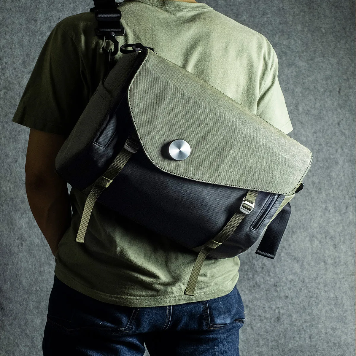 Lewhisper urban discovery commuter Tote Bag