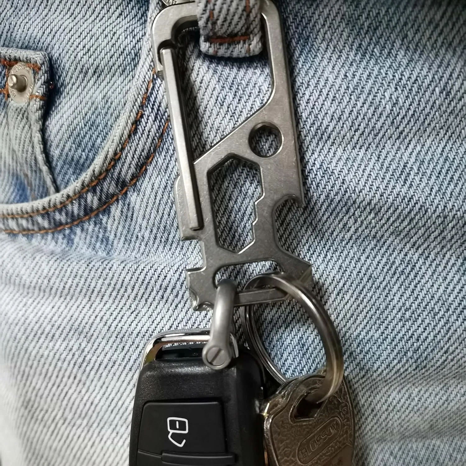 Titanium Carabiner Clip,Carabiner for Keys,Multifunctional Keychain with Keyring,Backpack Accessory,EDC Mens Keychain,Cool Gadget for Daily Use