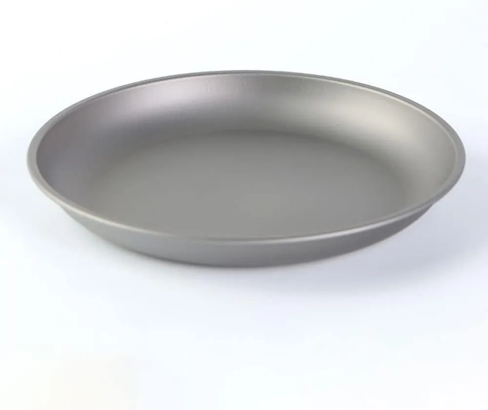 Titanium Plate Dish Outdoor Camping Tableware Ultralight Round Fruit Titanium Dinner Dishes Pan for Outdoor Camping BBQ Hiking(D:22cm/8.7in)